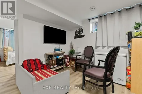 692 Claude Street Ottawa ON K1K 2S2