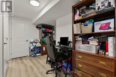 692 Claude Street Ottawa ON K1K 2S2
