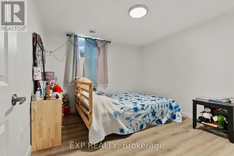 692 Claude Street Ottawa ON K1K 2S2