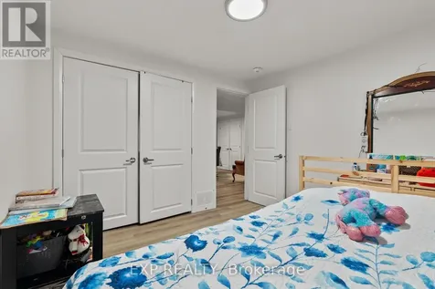 692 Claude Street Ottawa ON K1K 2S2