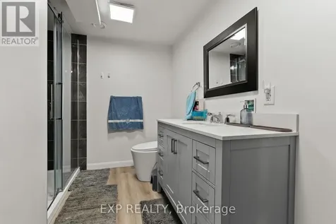 692 Claude Street Ottawa ON K1K 2S2