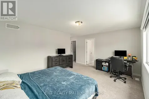 350 Sweetclover Way Ottawa ON K4A 1E6