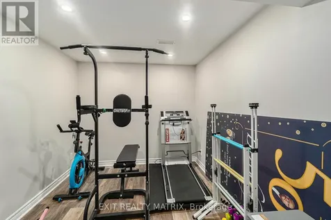 350 Sweetclover Way Ottawa ON K4A 1E6