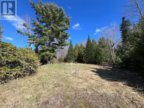 304 Lacourse Lane Lanark Highlands ON K0A 3L0