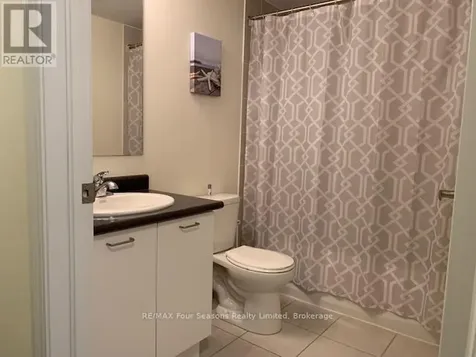 4 Cove Court Collingwood ON L9Y 0Y6