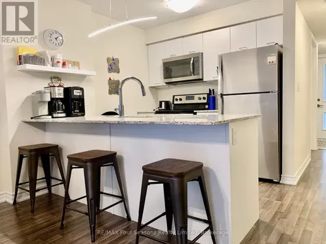4 Cove Court Collingwood ON L9Y 0Y6