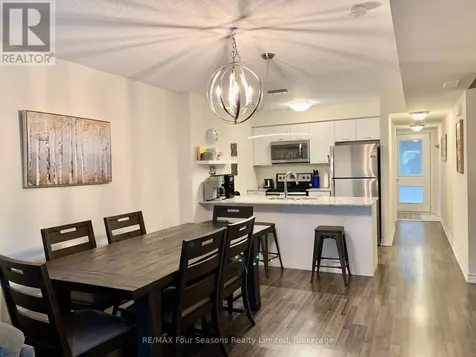 4 Cove Court Collingwood ON L9Y 0Y6