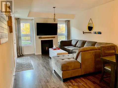 4 Cove Court Collingwood ON L9Y 0Y6