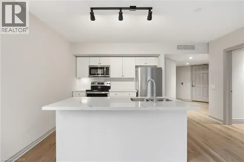 90 Highland Dr Drive Oro-medonte ON L0L 2L0
