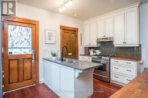 207 Waterloo Street North Cambridge ON N3H 1N1
