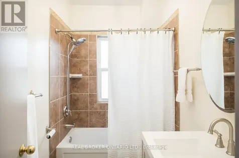 207 Waterloo Street North Cambridge ON N3H 1N1