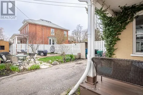207 Waterloo Street North Cambridge ON N3H 1N1