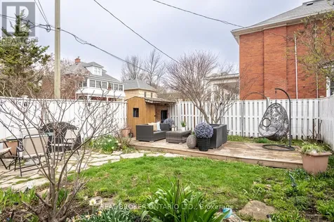 207 Waterloo Street North Cambridge ON N3H 1N1