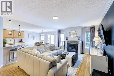 2142 Meadowglen Drive Oakville ON L6M 4C8