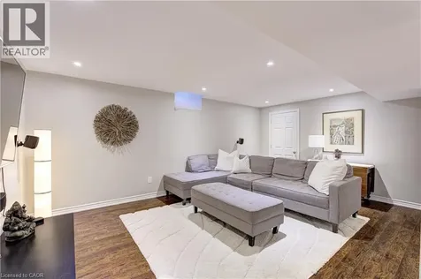 2142 Meadowglen Drive Oakville ON L6M 4C8