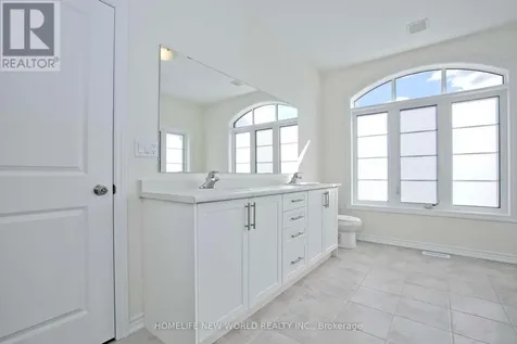 1864 Irish Moss Square Pickering ON L1Y 0B4