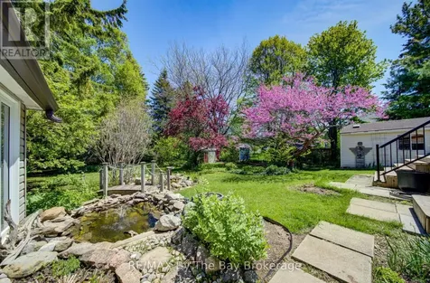 31 Saunders Street Collingwood ON L9Y 0G3