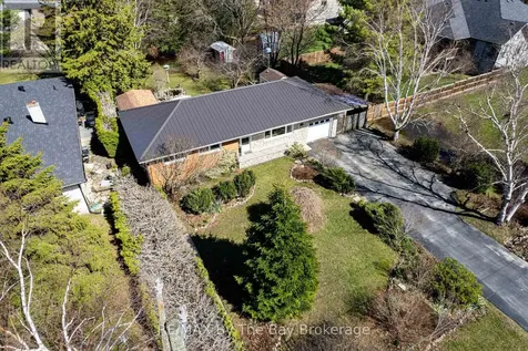 31 Saunders Street Collingwood ON L9Y 0G3