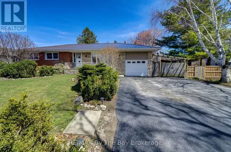 31 Saunders Street Collingwood ON L9Y 0G3