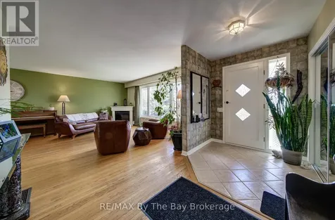 31 Saunders Street Collingwood ON L9Y 0G3