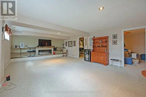 18 Coleman Court St. Thomas ON N5R 0A5
