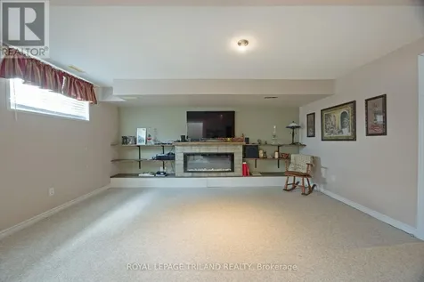 18 Coleman Court St. Thomas ON N5R 0A5
