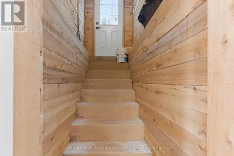 873 9th Avenue East Owen Sound ON N4K 3E8