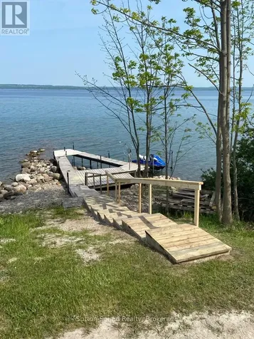 138 Macintosh Drive Georgian Bluffs ON N0H 1S0