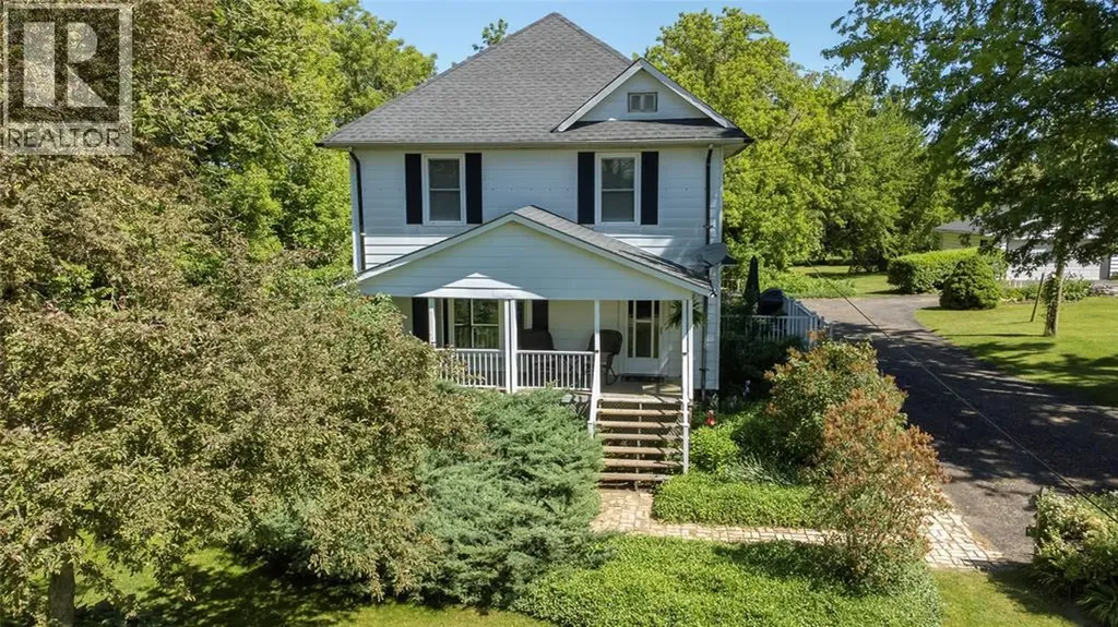 5848 Douglas Line Lambton Shores ON N0N 1J5