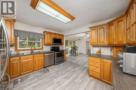 5848 Douglas Line Lambton Shores ON N0N 1J5