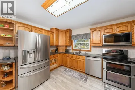 5848 Douglas Line Lambton Shores ON N0N 1J5