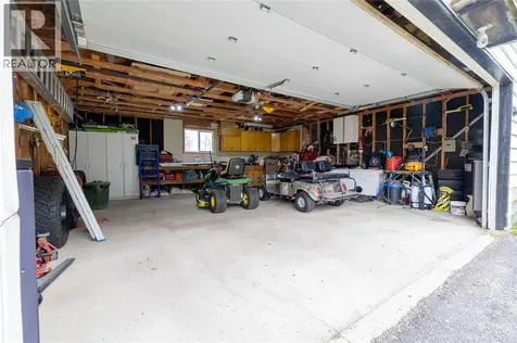 5848 Douglas Line Lambton Shores ON N0N 1J5