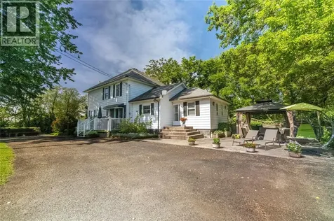 5848 Douglas Line Lambton Shores ON N0N 1J5