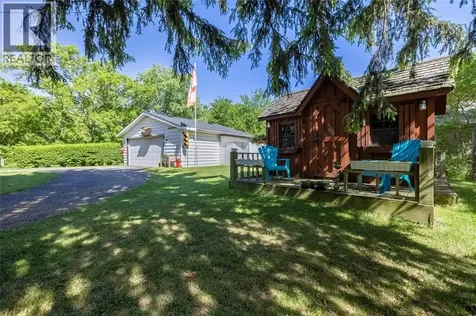 5848 Douglas Line Lambton Shores ON N0N 1J5
