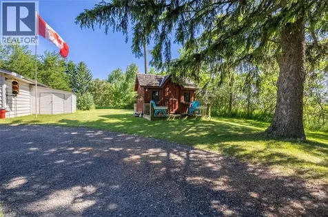 5848 Douglas Line Lambton Shores ON N0N 1J5
