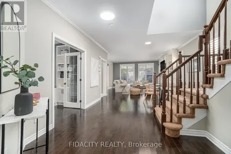121 Bandelier Way Ottawa ON K2S 0C2