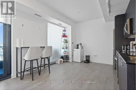 120 Eagle Rock Way Vaughan ON L6A 5C9