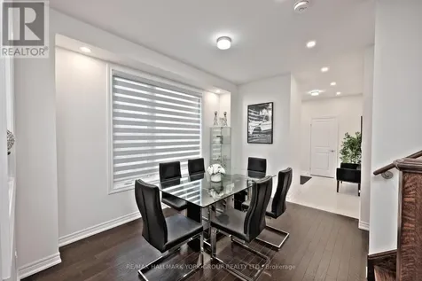 145 Fenchurch Manor Barrie ON L9J 0X1