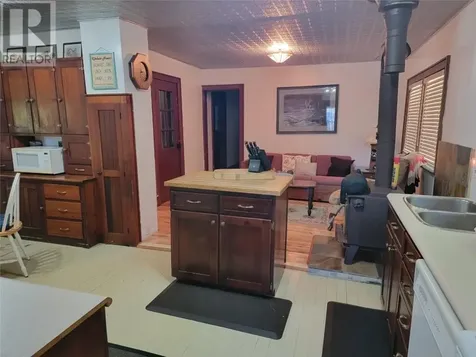 462 Maple Point Road Kagawong ON P0P 1J0