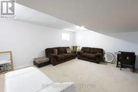1008 Carden Lane Ottawa ON K1W 0N3