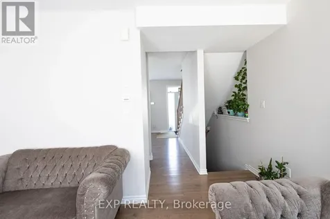 1008 Carden Lane Ottawa ON K1W 0N3