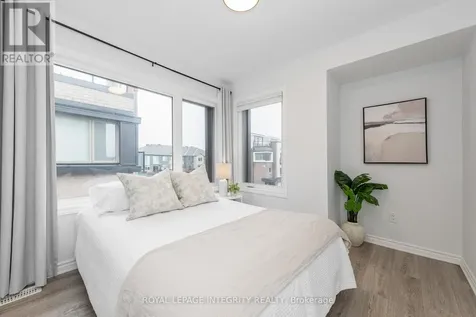 541 Takamose Private Ottawa ON K1K 5A5