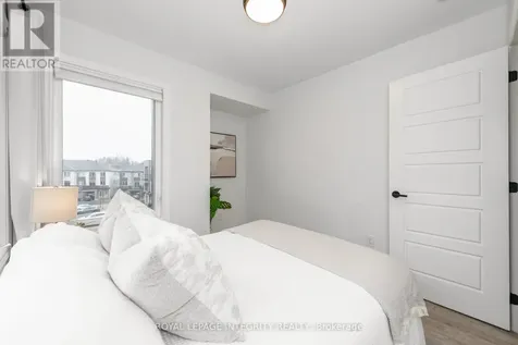 541 Takamose Private Ottawa ON K1K 5A5