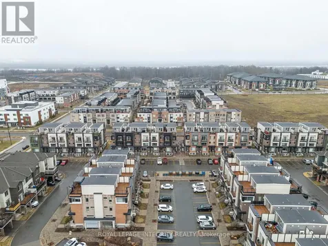 541 Takamose Private Ottawa ON K1K 5A5