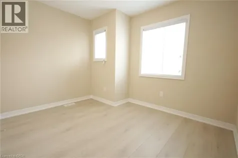 60 Canterbury Drive St. Catharines ON L2P 0E7