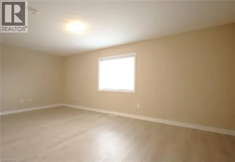 60 Canterbury Drive St. Catharines ON L2P 0E7