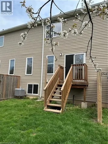 60 Canterbury Drive St. Catharines ON L2P 0E7