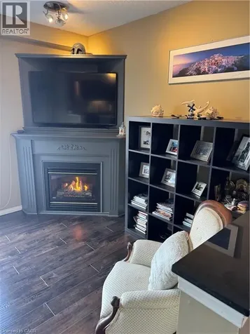536 Beaver Creek Crescent Waterloo ON N2V 2J6