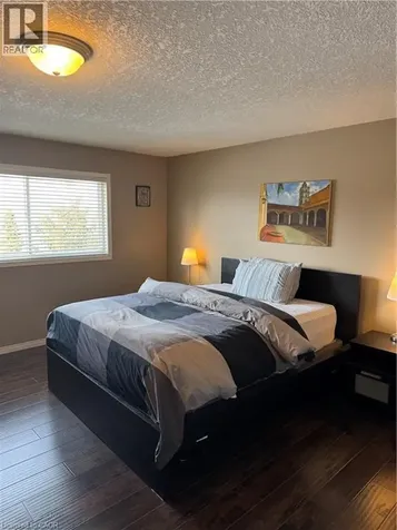 536 Beaver Creek Crescent Waterloo ON N2V 2J6