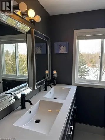 536 Beaver Creek Crescent Waterloo ON N2V 2J6